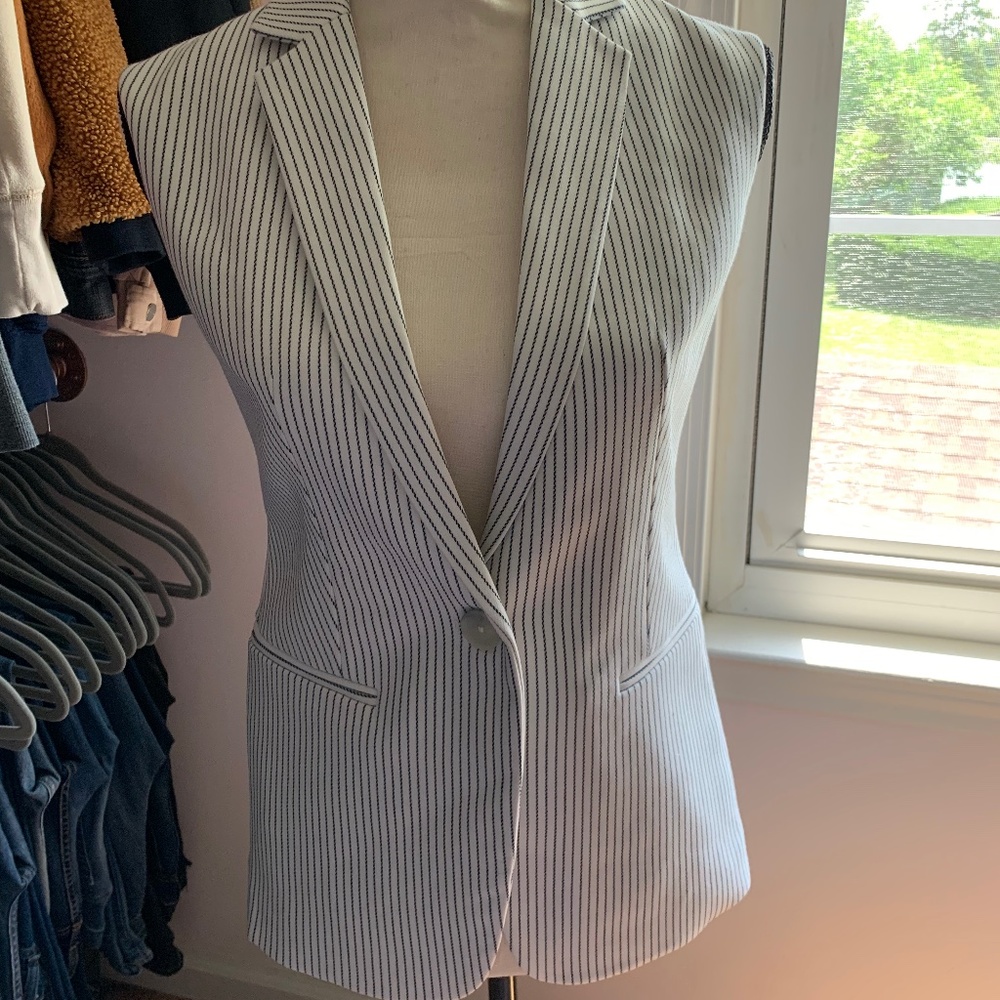 Express Vest